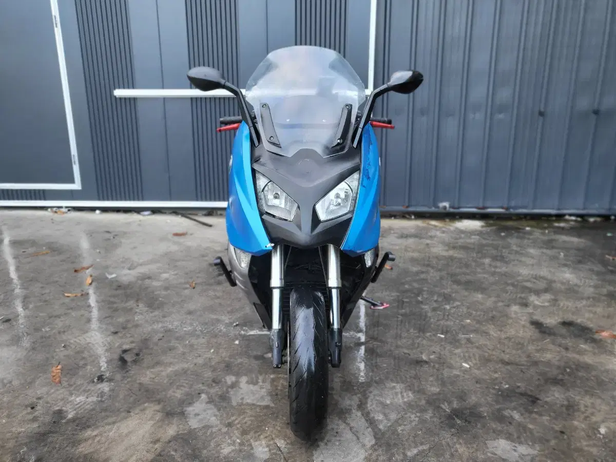 12년식 BMW c600s 판매합니다.